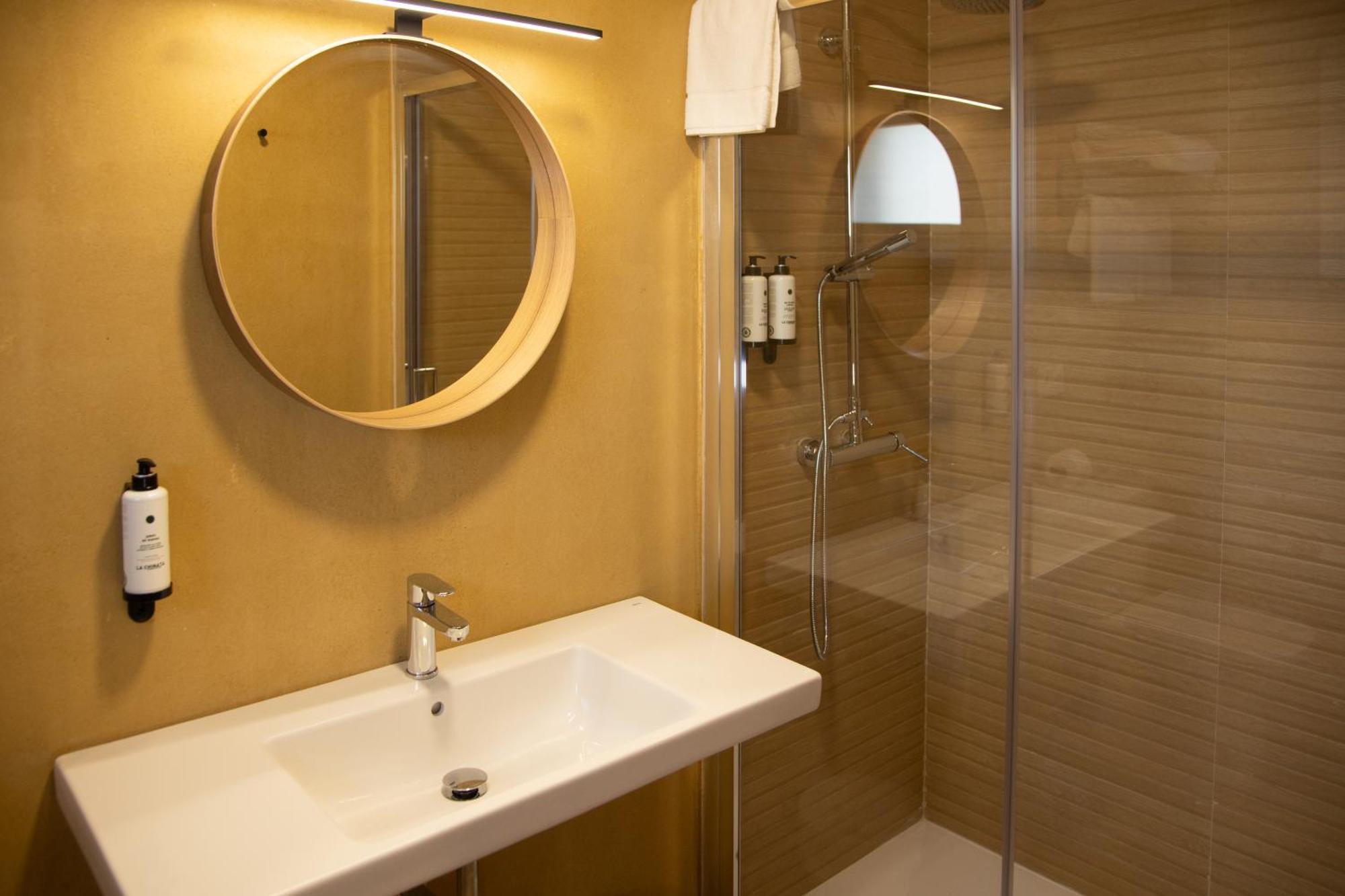 Hotel Los Alamos Boutique Plasencia Quarto foto